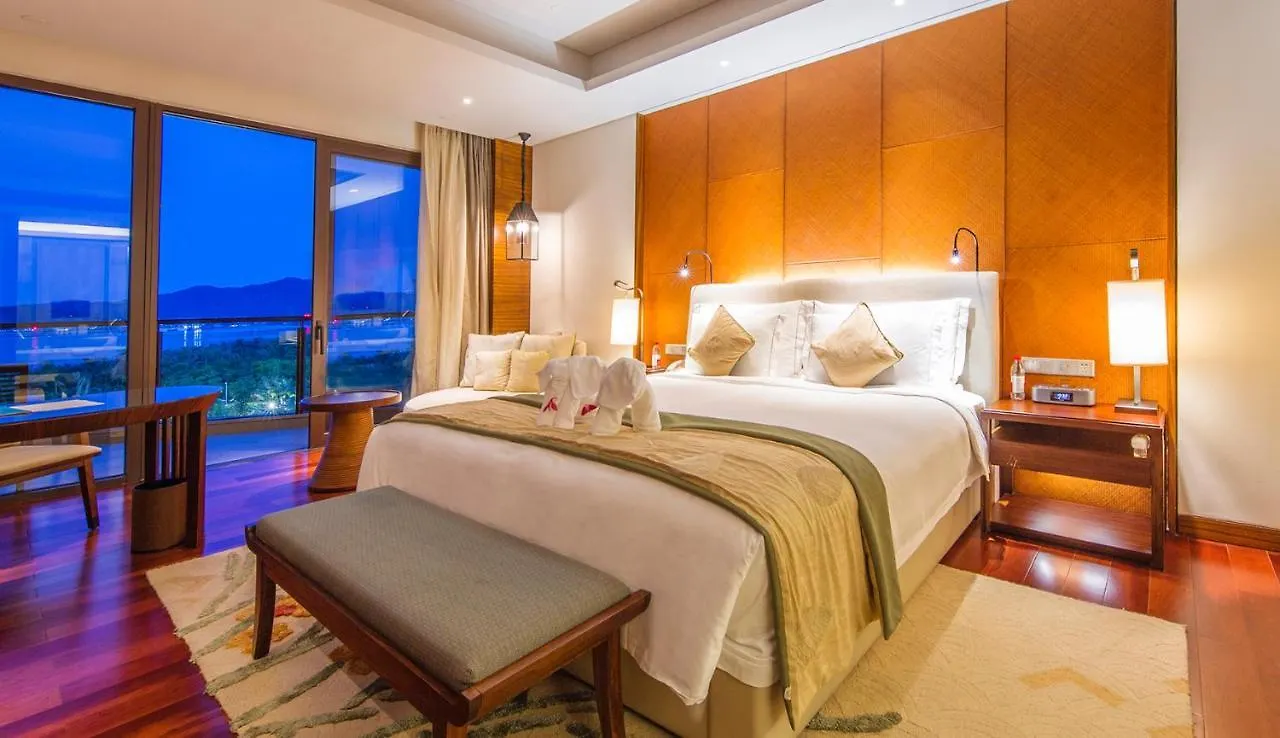 Haitang Bay Resort Sanya 5*,